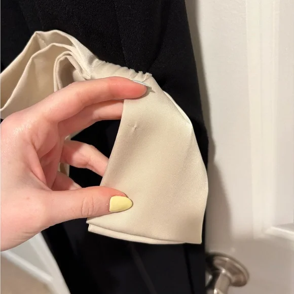 Atoir Reformation Jana Bow Dress Size 6 Slit Black and Cream Black Tie Formal - Picture 8 of 14